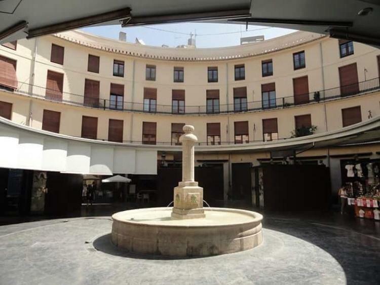 ולנסיה Mediterranean Flats Plaza Redonda מראה חיצוני תמונה